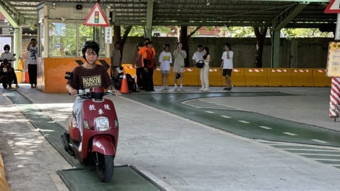 Syarat SIM Motor Makin Ketat: Calon Pengendara Wajib Sekolah 15 Jam Sebelum Ujian
