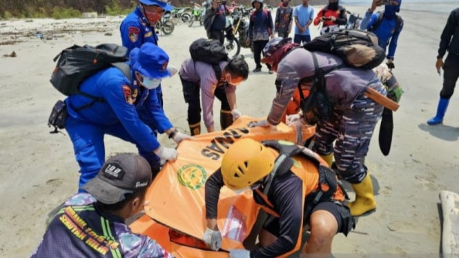 Pencarian Berlanjut: 10 Penumpang KM Virgo Transport-8 Ditemukan, Namun 83 Orang Masih dalam Misteri Laut Jawa