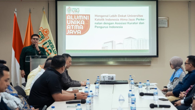 Lulusan Kampus Terbaik Bukan Jaminan: Alumni Jadi Kunci Sukses Mahasiswa di Era Profesional