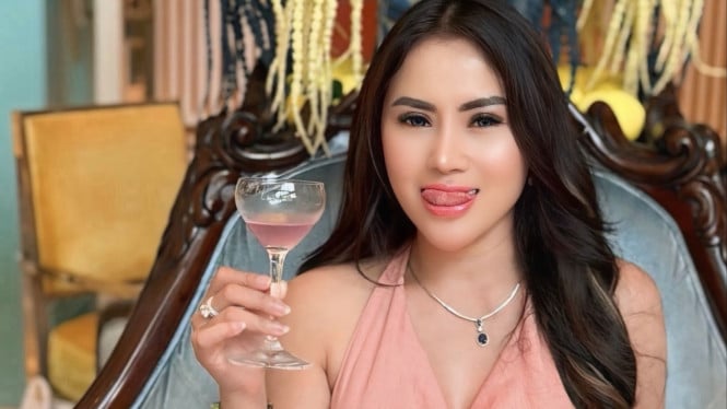 DJ Amoy Karamoy Bongkar Kisah Kelam: Pacaran dengan Suami Orang, Dijanjikan Nikah Tapi Berakhir dengan Ancaman dan Teror