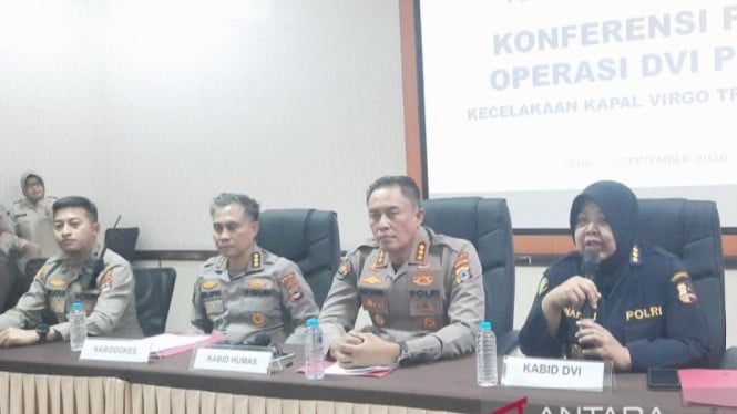 Kerja Non-Stop Tim DVI Polda Kalsel Kejar Identifikasi Korban KM Virgo Transport 8