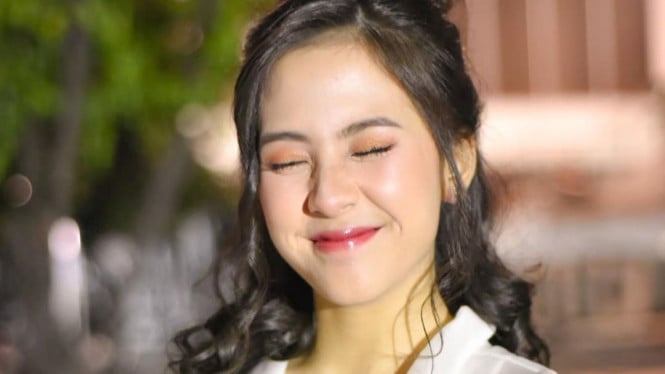 Adhisty Zara Akhirnya Buka Tabir Wajah Baby Ben, Potret Imut Buah Hatinya Curi Perhatian
