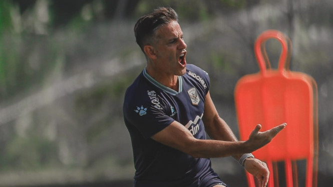 Herdman Peringatkan Timnas: Kalahkan Bangladesh Saja Tidak Cukup, Kejar Selisih Gol Malaysia untuk Lolos Final