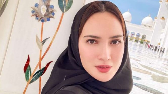 Shandy Aulia Ungkap Perjalanan Spiritual: Dari Keluarga Lintas Agama Hingga Menemukan Keyakinan Sejati