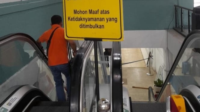 Eskalator Stasiun Duri Tiba-tiba Rusak, 12 Penumpang Jatuh dan Alami Luka