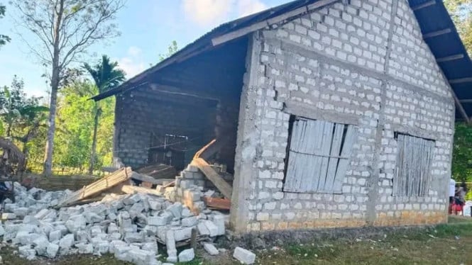 Sumba Berguncang: Gempa M6,1 Tewaskan Puluhan Bangunan dan Lukai Warga