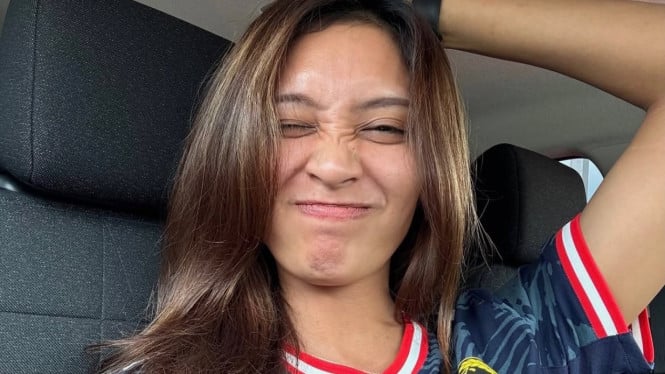Dukungan untuk Malaysia Bikin Artis Zeera Azizi Dibully Netizen, Kasus Betrand Peto Ramai Dibicarakan