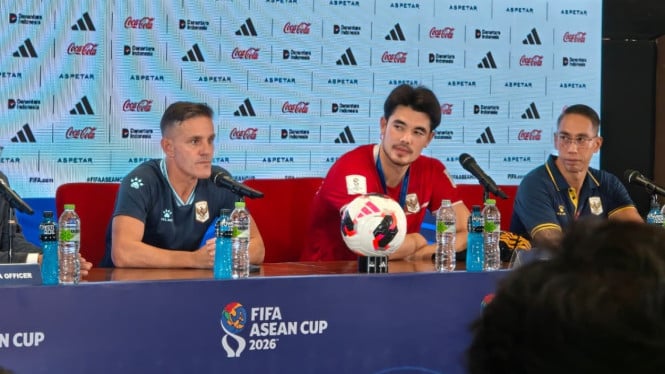 Dari Juara ASEAN Cup Hingga Cerita Hati: Sosok John Herdam yang Lebih Dari Sekadar Pelatih Juara