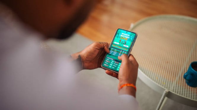 Berdarah-darah Kemensos Tangkap 620 Pegawai Terlibat Judi Online, Transaksi Mencapai Rp2 Miliar