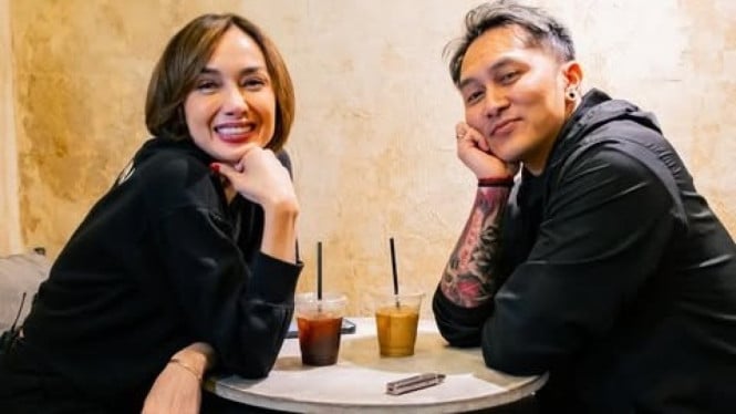 Demian Aditya dan Sara Wijayanto Resmi Putus: Dari Suami Istri Jadi Keluarga Besar