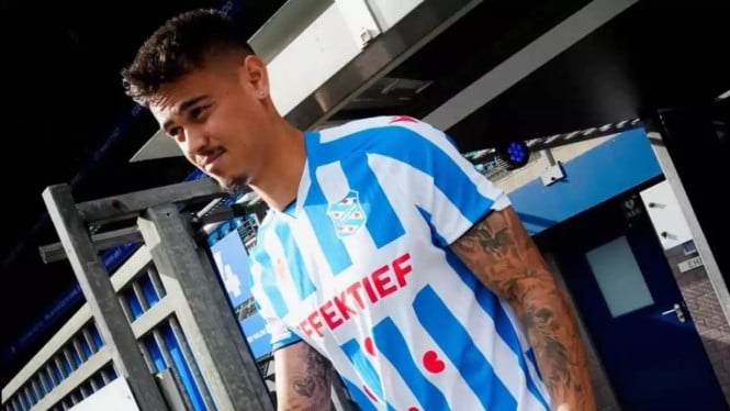 Hilgers Siap Bersinar Lagi! Bek Timnas Comeback dengan Penuh Percaya Diri di PSV