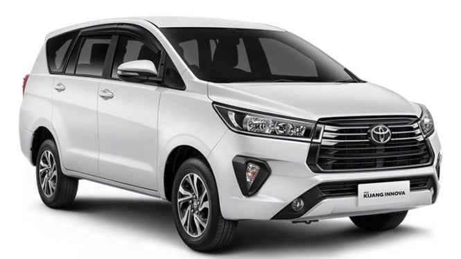Pertarungan Seru di Kandang Sendiri: Innova Hybrid Mulai Menggoyahkan Dominasi Diesel