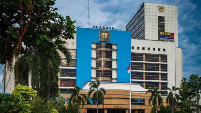 Bongkar Sindikat: Petugas Bea Cukai Dipaksa Setorkan Ratusan Miliar Rupiah Setiap Bulannya