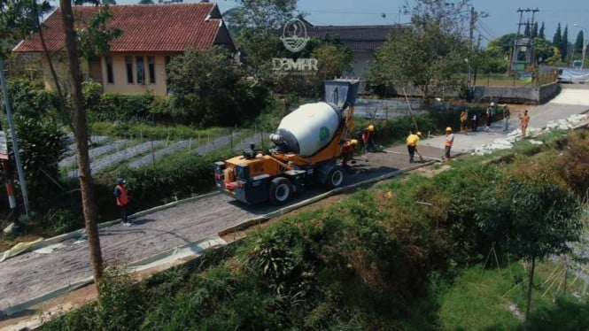 Revolusi Infrastruktur Pedesaan: KDM Lepas Ketergantungan Pabrik Beton dengan 18 Mobile Plant Canggih