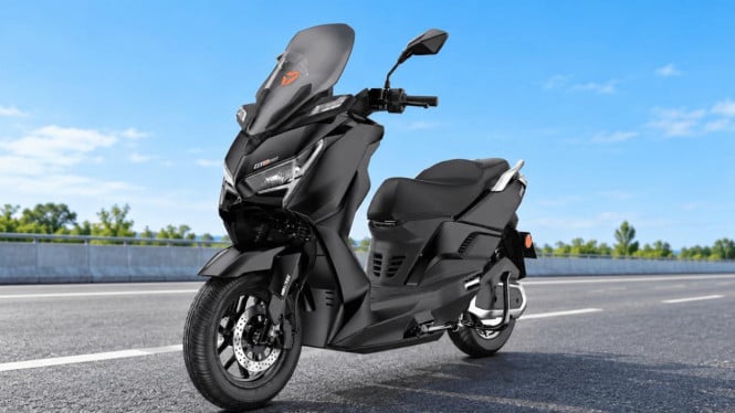 Yadea GT80: Motor Listrik Seharga Mobil Bekas yang Bisa Jalan Sendiri?