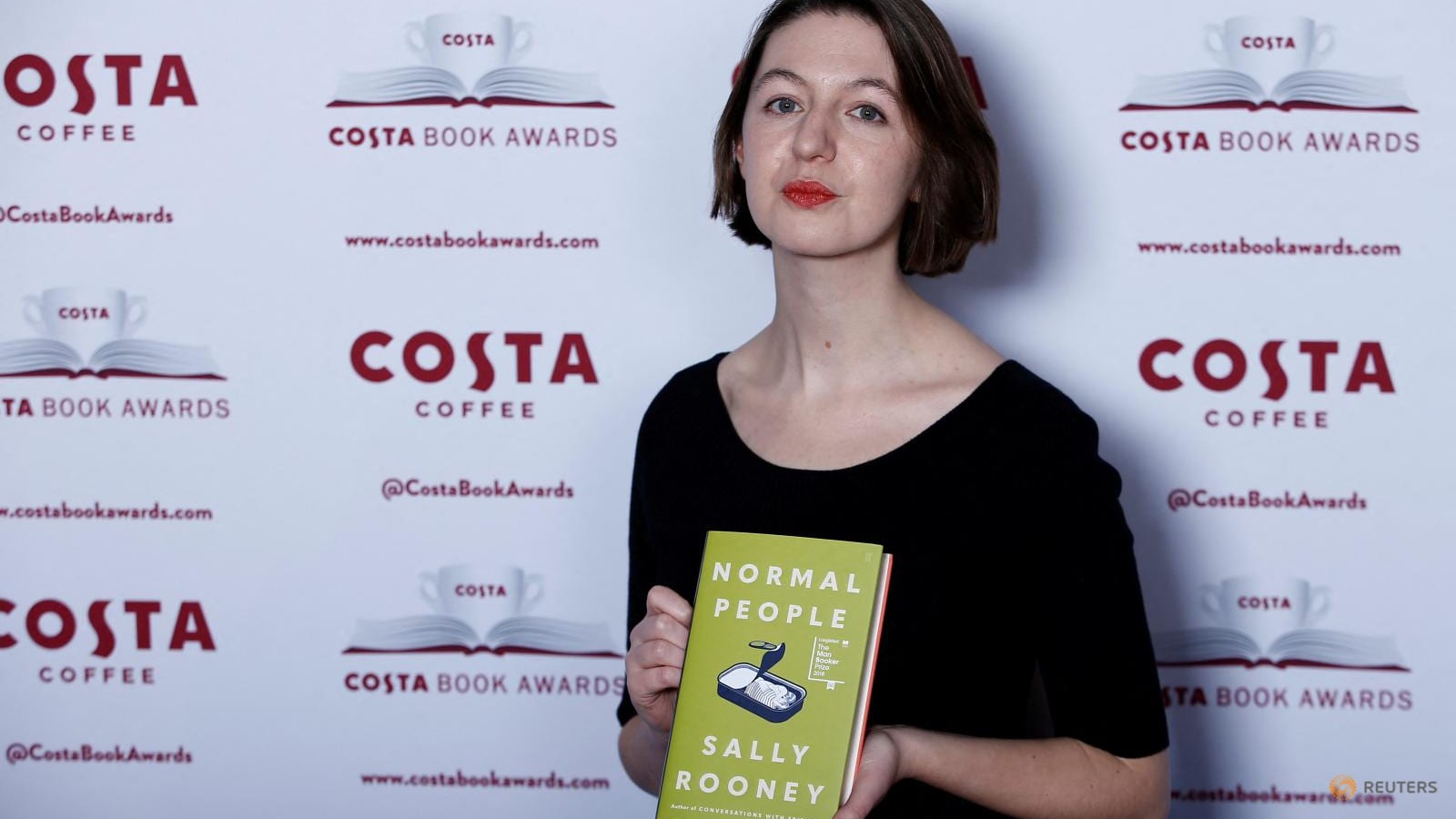 Buku Sally Rooney Ditarik dari Pasaran Inggris: Ancaman Undang-Undang Terorisme Menimpa Penulis yang Vokal Dukung Palestina