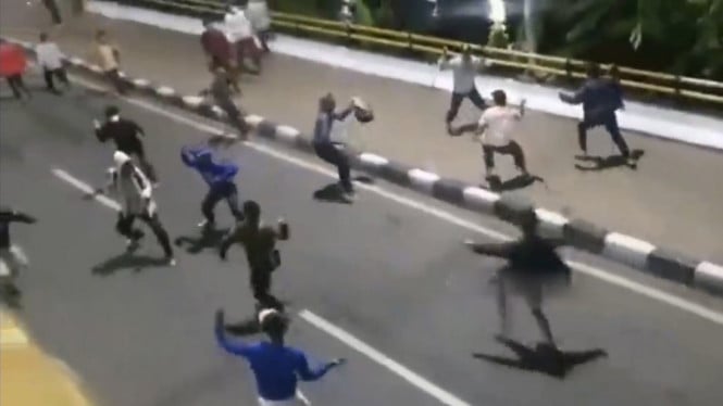 Polisi Amankan 12 Pelajar Bersenjata di Bekasi, Tawuran Berdarah Berakhir Tragis