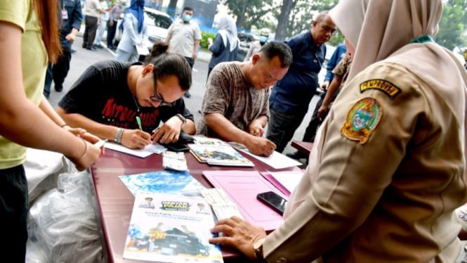 Bapenda Sumut Gencarkan Operasi Sadar Pajak, Turun Langsung Layani Warga yang Kesulitan Bayar Pajak Kendaraan