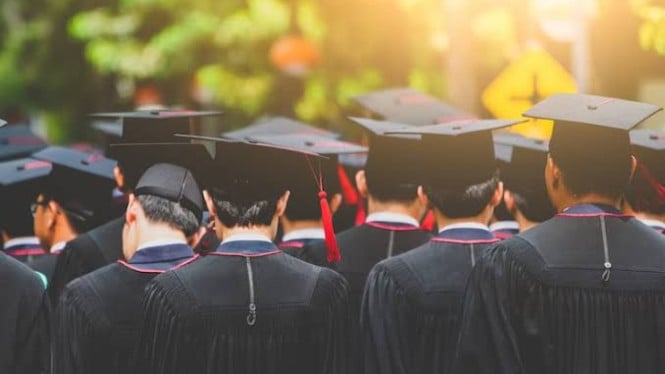 Sarjana Komunikasi Jangan Khawatir Gaji! Ini 7 Karier Impian dengan Penghasilan Fantastis di 2026