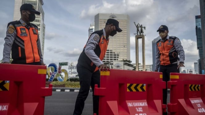Jakarta Siaga Tinggi: Dishub Buka Jalan Tikus Saat Ribuan Massa Turun ke Jalan
