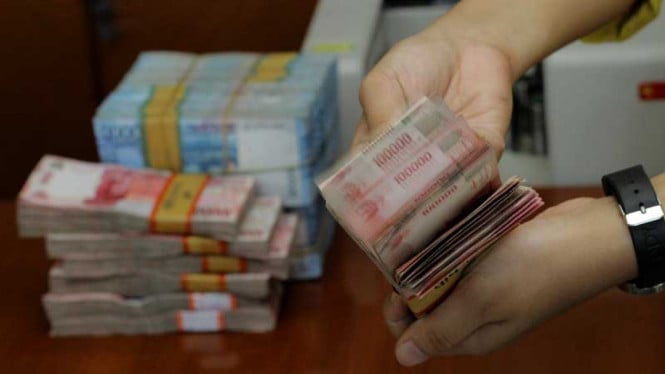 Penguatan Rupiah Diimbangi Guncangan Pasar: BEI Siap Bersihkan 80 Saham HSC dari IHSG