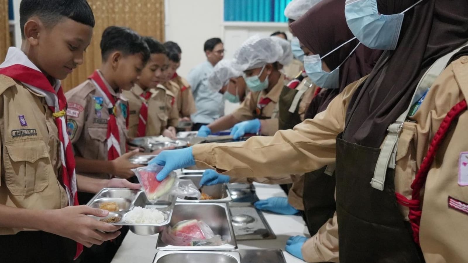 Revolusi Prasmanan di MBG: Strategi Ampuh Jaga Kesegaran Makanan dan Cegah Keracunan