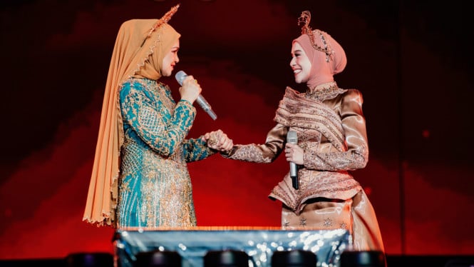 Perang Komentar Lesti Kejora vs Menantu Siti Nurhaliza, Netizen RI-Malaysia Jadi Gladiator Digital