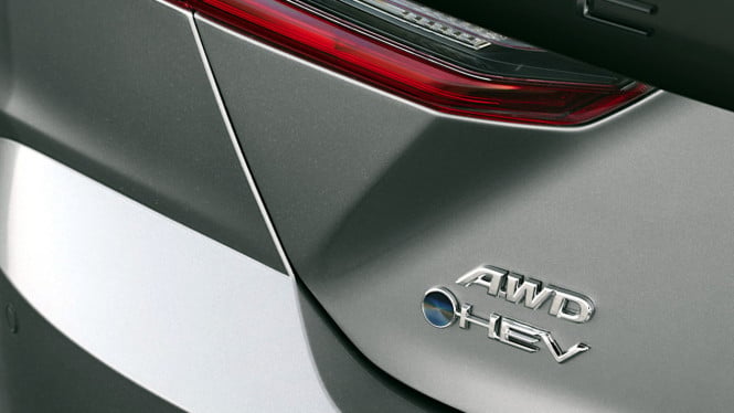 Mobil Hybrid Bakal Dapat Privilege Istimewa: Bebas Ganjil Genap hingga Parkir Gratis