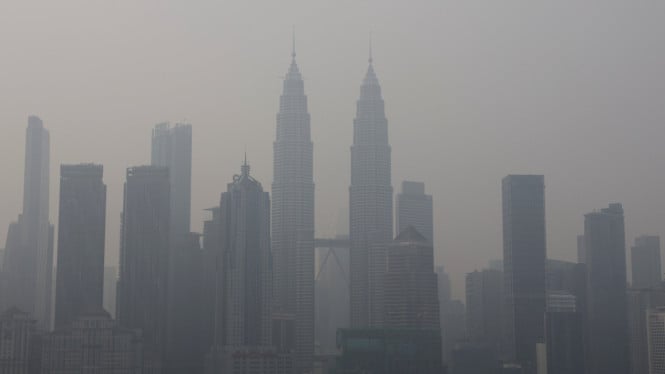 Cerita Syed Saddiq: Malaysia Siap Bantu Indonesia Tangani Bencana Kabut Asap dengan Pesawat dan Helikopter