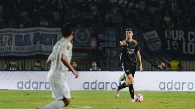 Dari Musuh Menjadi Pendukung: Mantan Bintang Persib Kirim Doa untuk Perjuangan Maung di Panggung Asia