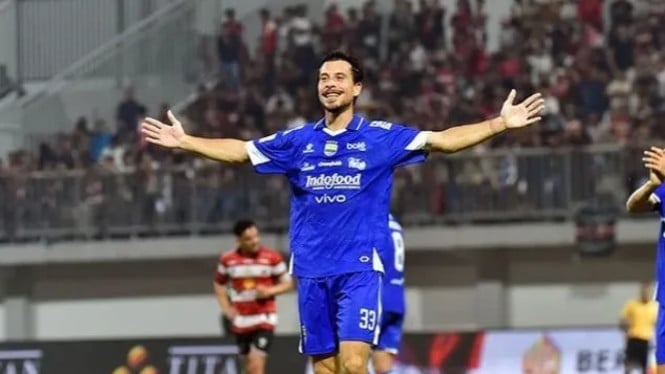 Pertarungan Sengit Madura United vs Persib Bandung: Tolic Siapkan Strategi Jitu dengan Thom Haye di Garis Depan