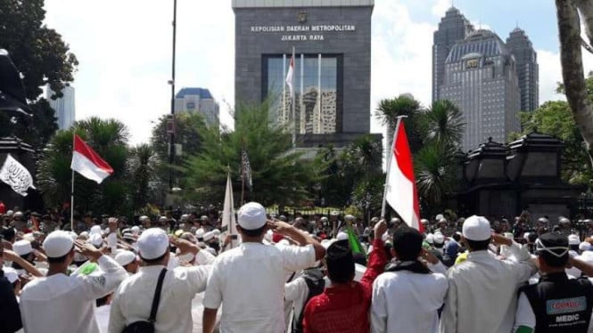 Gelombang Pemanggilan Berlanjut: Aktivis LBH Merauke Kini Menjadi Sorotan dalam Kasus Film Pesta Babi