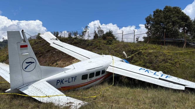 Momen Tegang di Papua Tengah: Pesawat Cessna Asian One Tergelincir saat Pendaratan, Semua Penumpang Aman