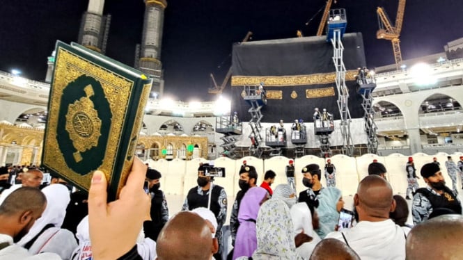 Jebakan Umrah Berbunga: Bagaimana Skema Ponzi Menggagalkan Mimpi Spiritual Ribuan Muslim Indonesia