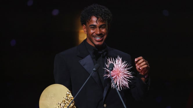 Lamine Yamal Perpanjang Dominasi Ballon d'Or Muda, Raih Gelar Ketiga Berturut-turut dan Bawa Spanyol Juara Dunia