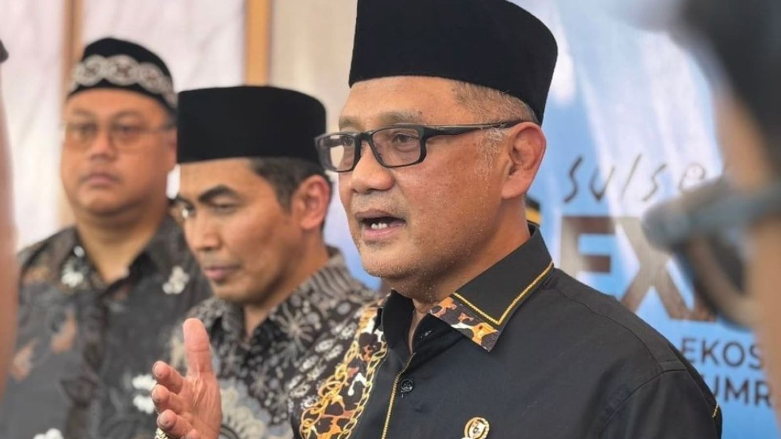 Langkah Mundur Dua Anak Menhaj: Ketika Integritas Lebih Berharga dari Jabatan