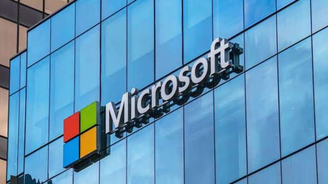 Microsoft Buka Pintu Keluar untuk 60.000 Karyawan: Apakah Ini Sinyal Revolusi AI di Perusahaan Teknologi?