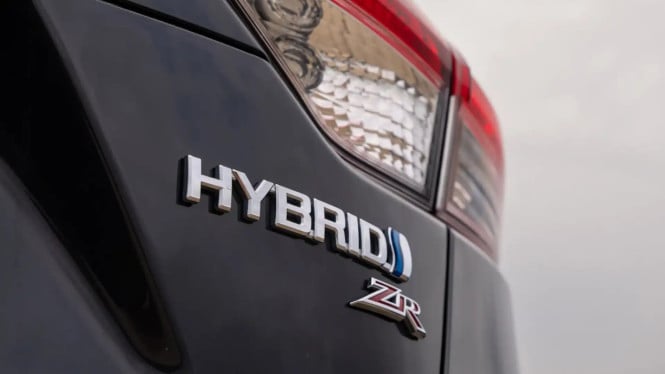 Pemerintah Siapkan Paket Insentif Khusus Mobil Hybrid, Berbeda Strategi dari Mobil Listrik