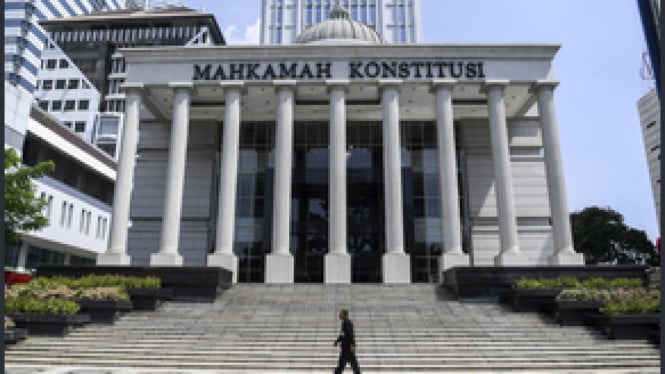 MK Buka Jalan Pemberhentian Kepala Daerah Tersangka, Tapi Ada Pengecualian Menarik