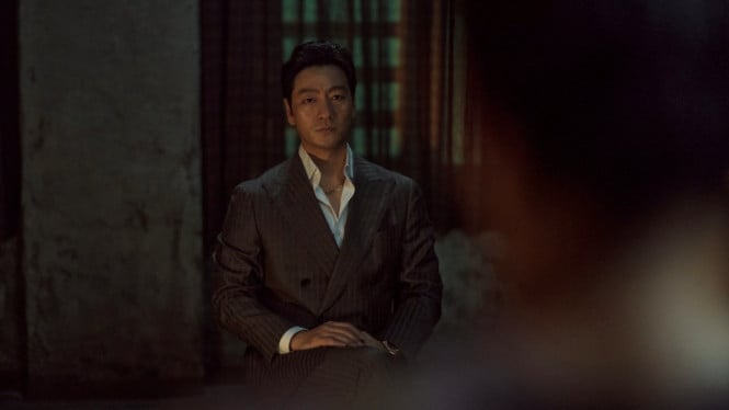 Park Hae Soo Tampil Menawan Sebagai Dalang Tersembunyi dalam Thriller "Tristes Tropiques"