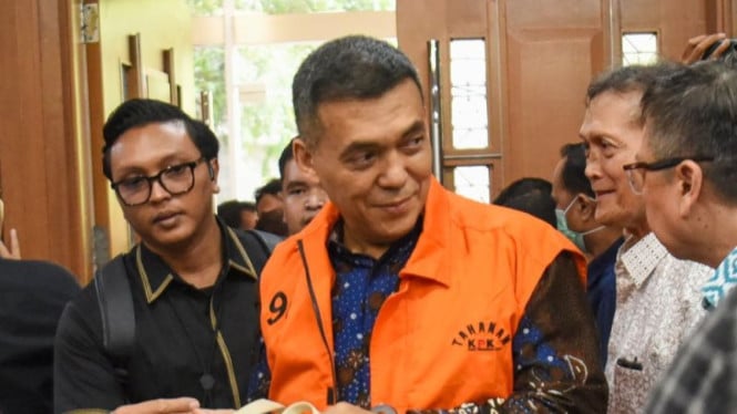 Dari Loket Izin hingga Miliaran Rupiah: Bagaimana Silmy Karim Disebut Raup 'Uang Gelap' WNA?