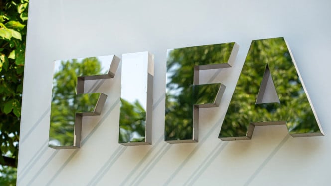 Merah Putih di Zona Merah FIFA: 6 Klub Indonesia Terima Hukuman Transfer, Posisi Dunia Memicu Alarm